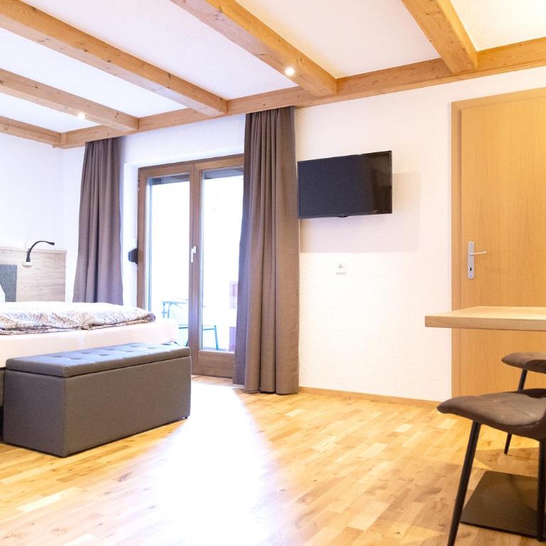 Haus Steinbock - Doppelzimmer mit Bergblick - 4
