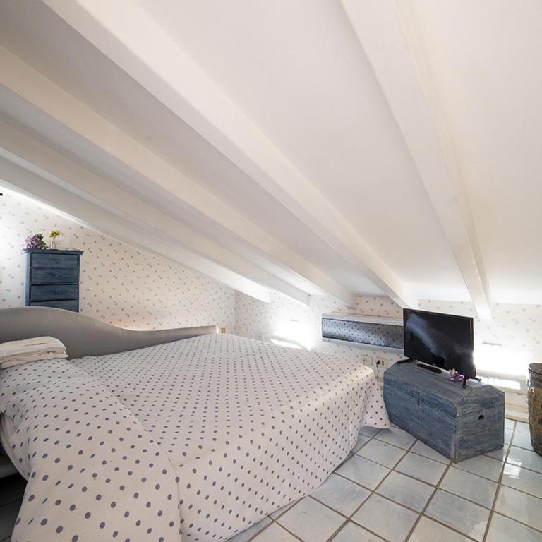 La Bouganville Gaeta - Camera Singola con Terrazza e Bagno Privato Esterno - 3