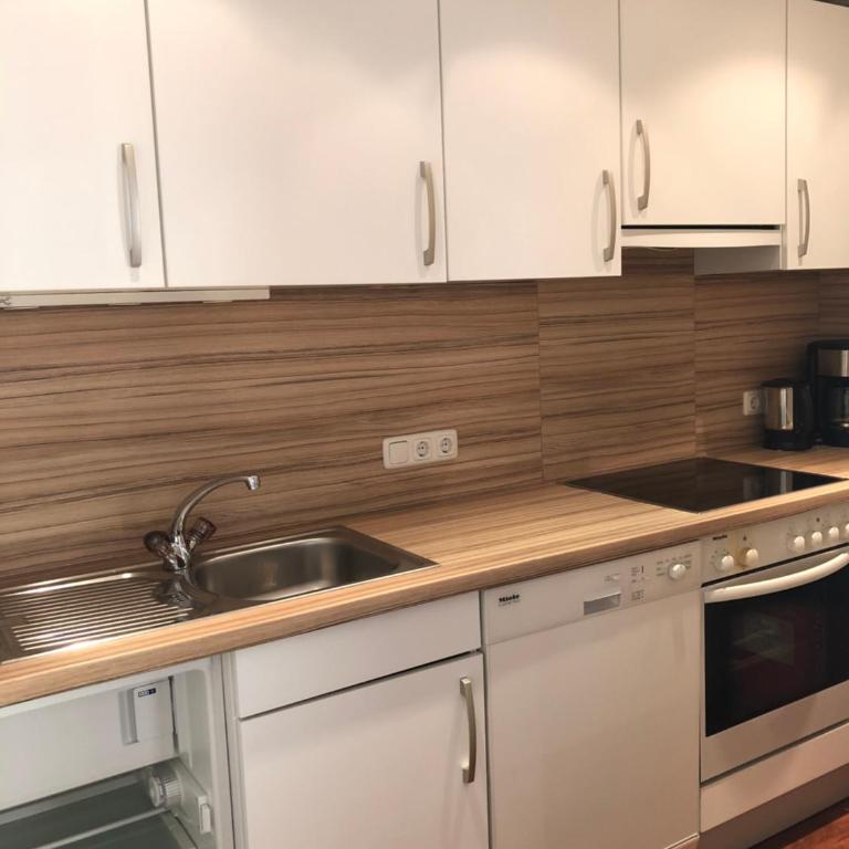 Hotel Garni Central - Zimmer - Studios - Apartments - Apartment mit 1 Schlafzimmer - 2