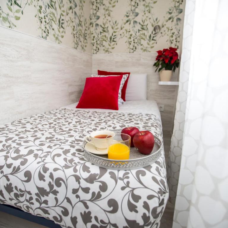 Bloom Inn Madrid - Single Room with Bathroom - 4