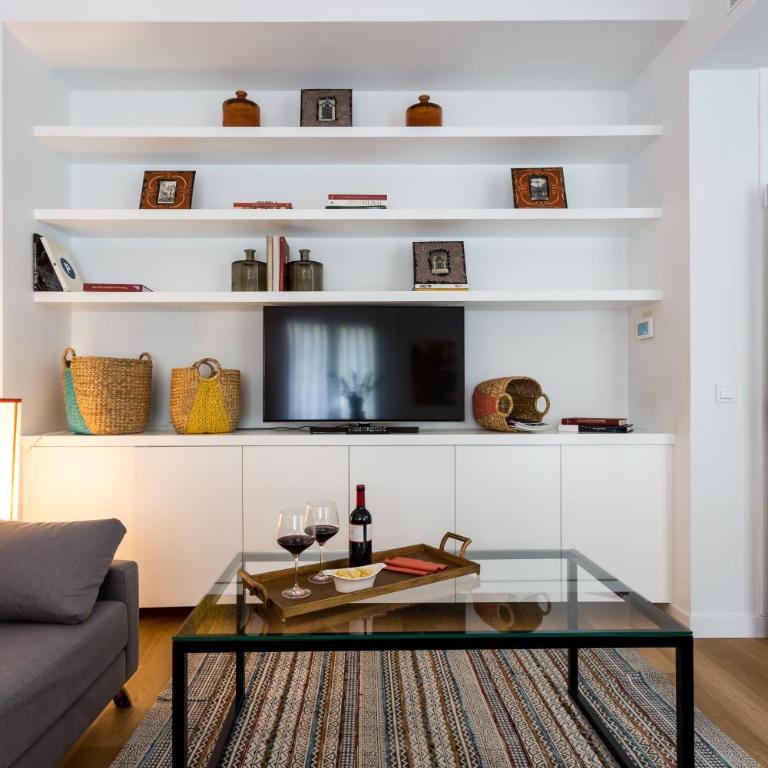 Apartamentos RG Plaza de España - Apartamento - 64