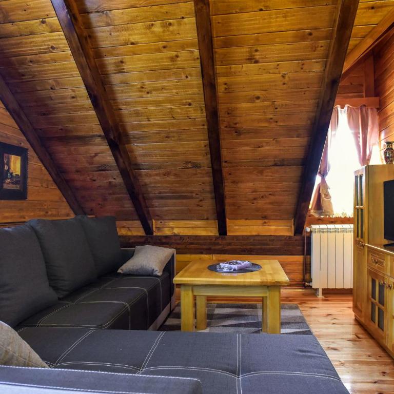 Lumber Apartments Kolašin - Apartman sa Pogledom na Vrt - 5