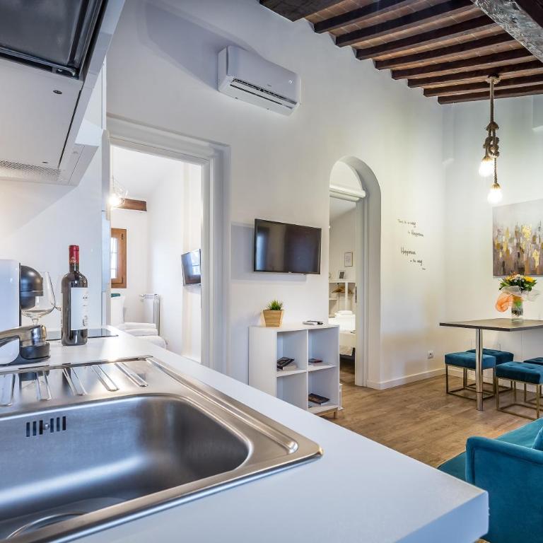 Central View Apartment - Appartamento - 24