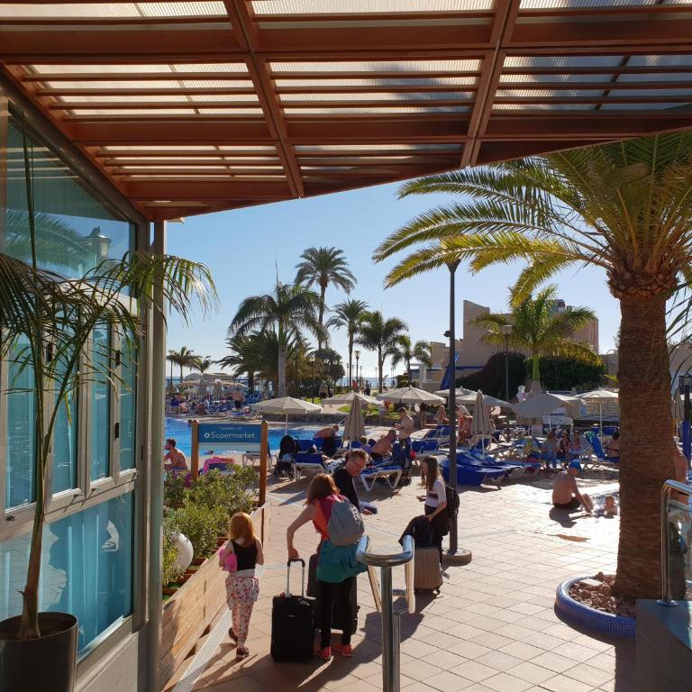 Apartamentos Playa Feliz - Apartamento con 2 dormitorios y vistas frontales al mar - 55