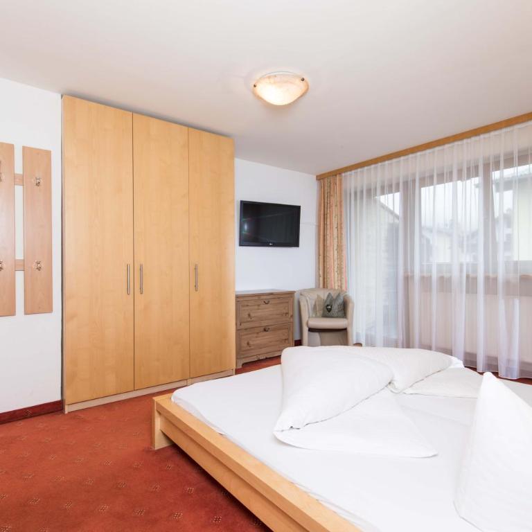 Hotel Stockerwirt - Familienzimmer mit Balkon - 6