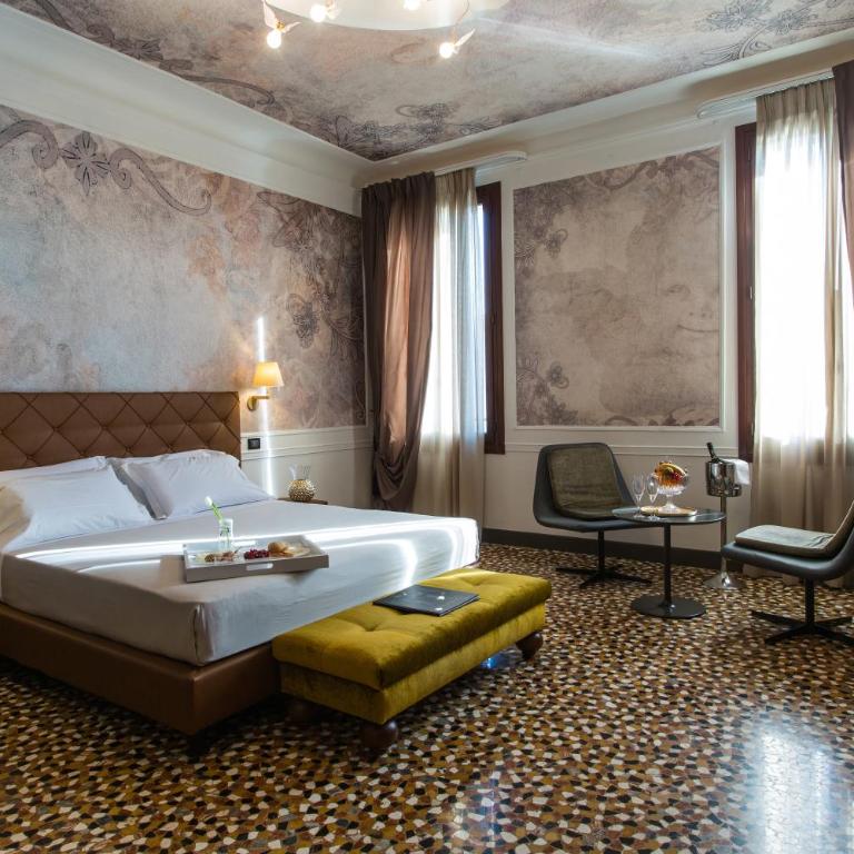 Riva del Vin BOUTIQUE HOTEL - Grand Deluxe Double Room with Canal View - 3