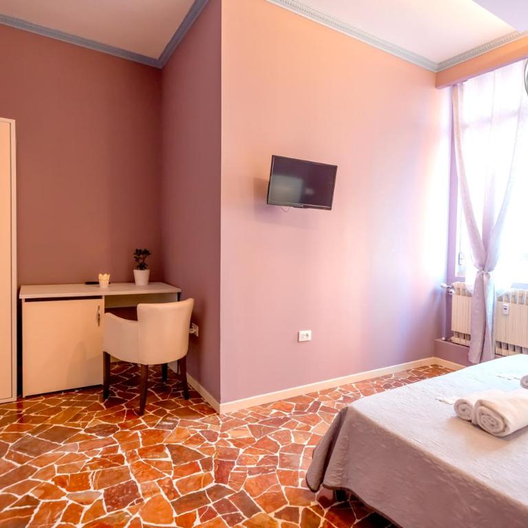 Hotel Paganini - Camera Matrimoniale con Bagno Privato - 20