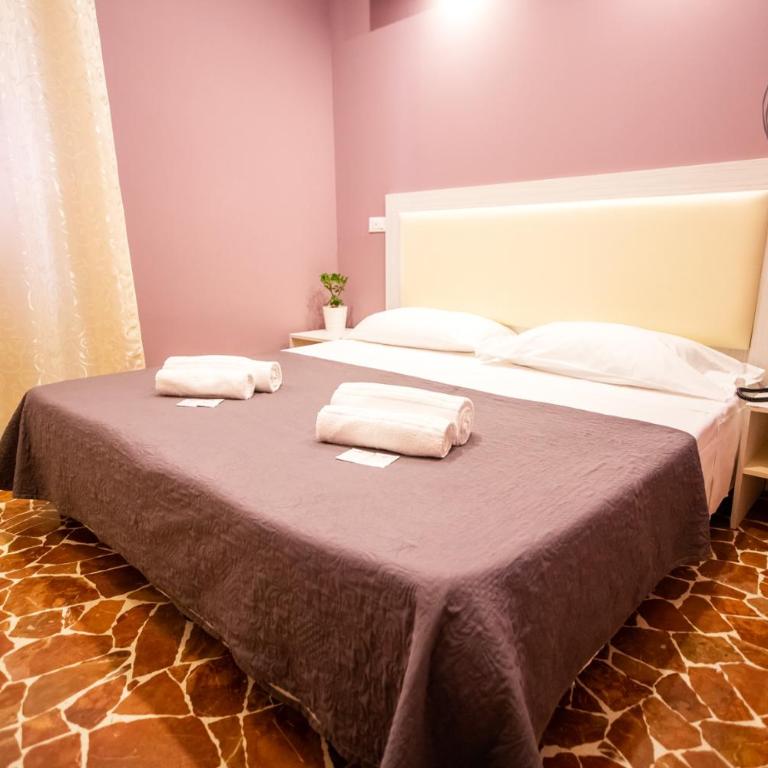 Hotel Paganini - Camera Matrimoniale con Bagno Privato - 5