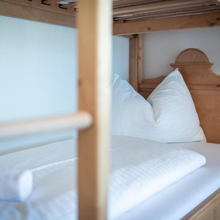 Die feine Herberge - Familienzimmer mit Balkon - 2