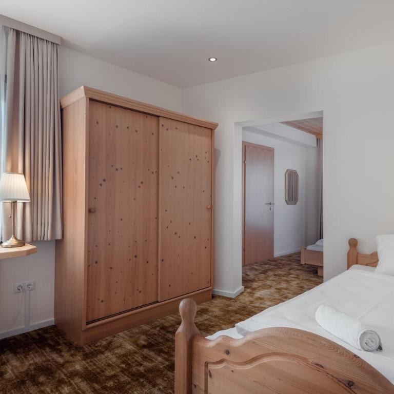 Die feine Herberge - Dreibettzimmer mit Balkon - 6