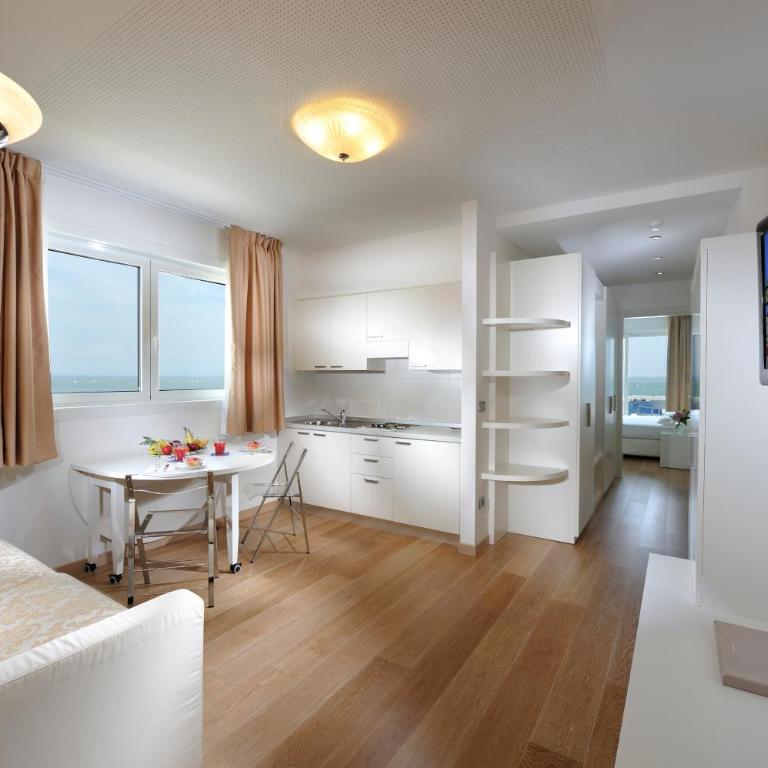 Grand Hotel Playa - Suite con 2 Camere da Letto e Vista Mare - 3