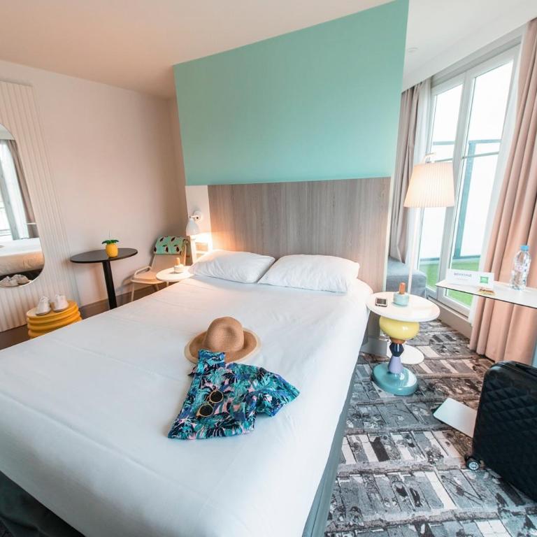 Ibis Styles Nice Centre Gare - Queen Room with Terrace and City View - 9