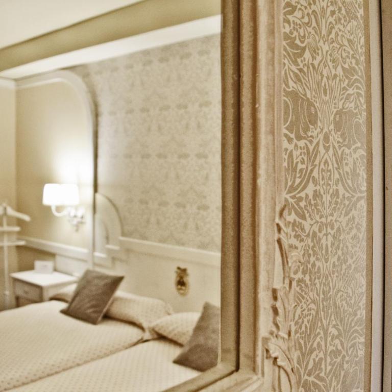 Hotel Maria Luisa - Habitación Triple - 1