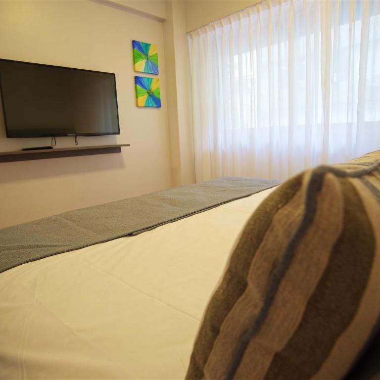 Riobamba Street - Apartment with Balcony - 25