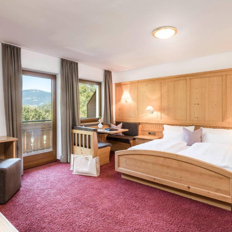 Hotel Weisses Rössl - Cavallino Bianco - Adults Only - Camera Matrimoniale Comfort - 1