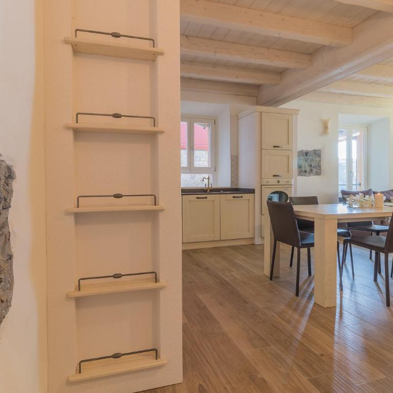 Elizabeth House Varenna - Apartment mit Seeblick - 10