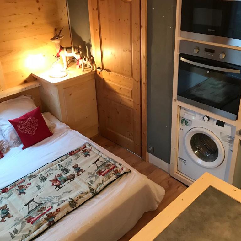 Gîte Bella Vita - Studio avec Baignoire Spa - 11