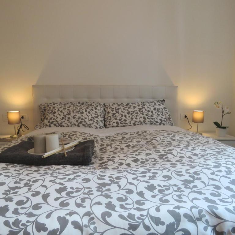 Santa Croce Apartments - Two-Bedroom Apartment - 9