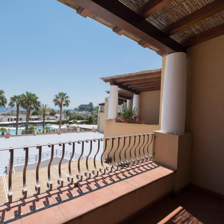 Hotel Aktea - Double Room with Sea View - 3