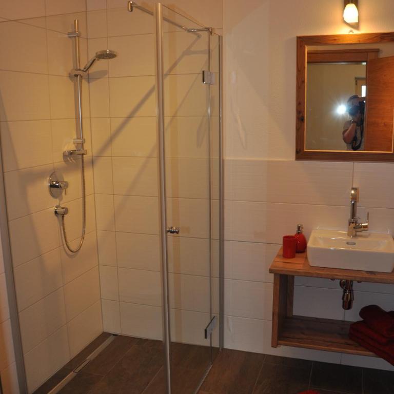 Ferienwohnung Christian - Apartment mit 3 Schlafzimmern und Dusche - 25