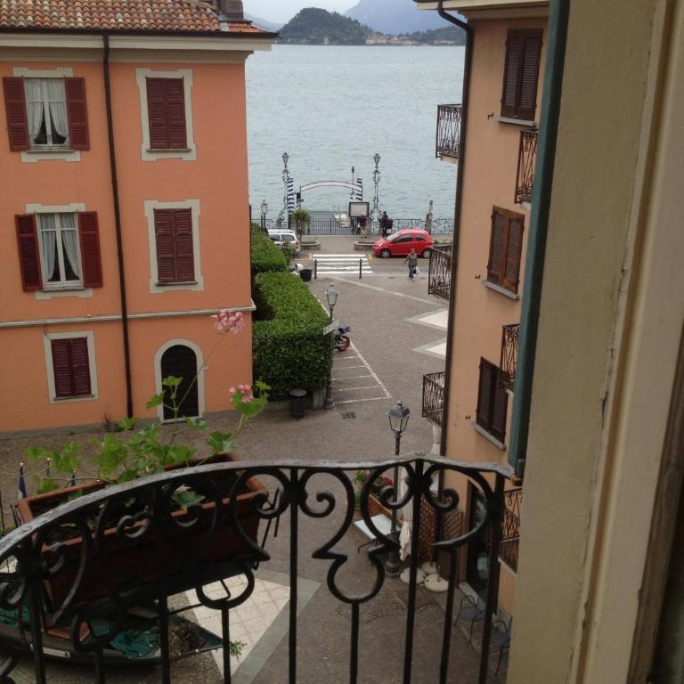 Albergo Il Vapore - Camera Matrimoniale con Vista Lago - 5