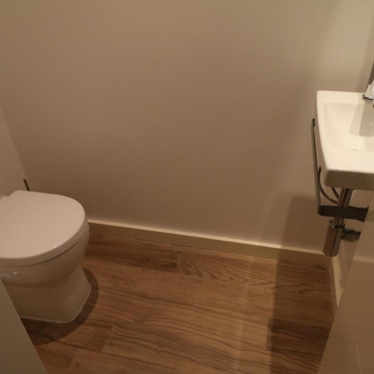 Luxury, central 3 bedroom, 3 bathrooms 5 mins from the Palais 410 - Appartement 3 Chambres - 20