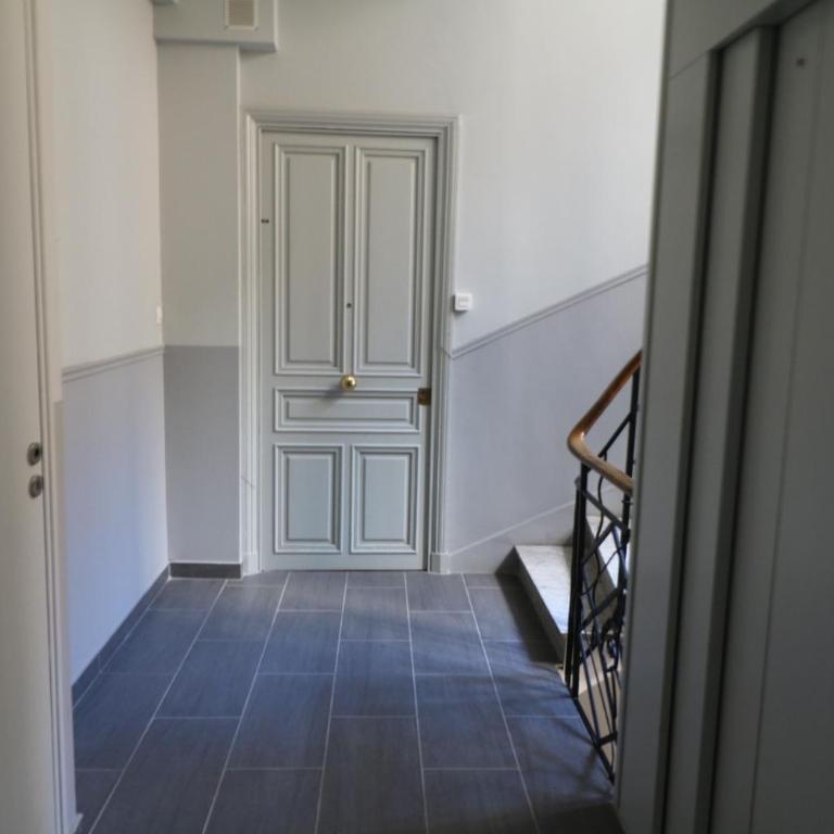 Luxury, central 3 bedroom, 3 bathrooms 5 mins from the Palais 410 - Appartement 3 Chambres - 29