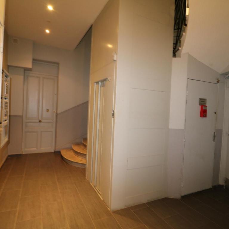 Luxury, central 3 bedroom, 3 bathrooms 5 mins from the Palais 410 - Appartement 3 Chambres - 28