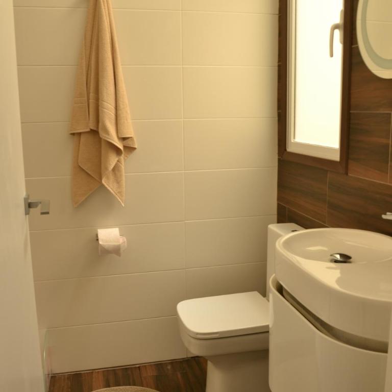 Piso moderno en casco antiguo próximo a la playa - Superior Apartment - 9