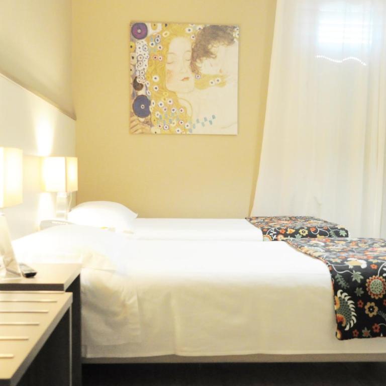 Hotel Maggiore - Twin Room - 5