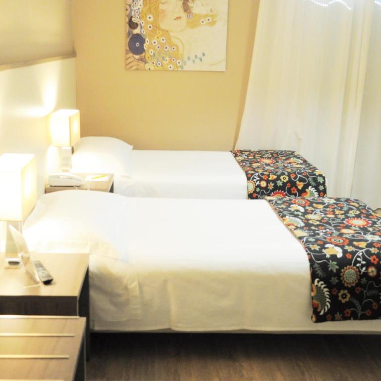 Hotel Maggiore - Triple Room - 7