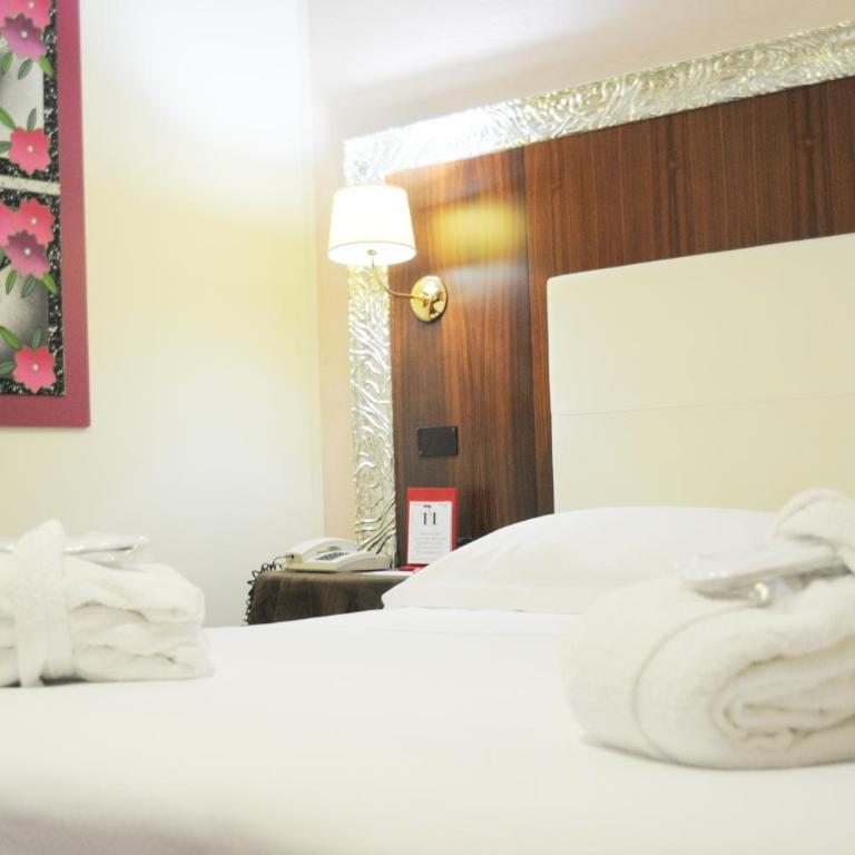 Hotel Maggiore - Comfort Double or Twin Room - 5