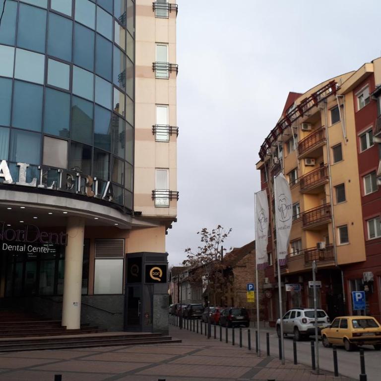 Apartman Donner Centar - Apartment - 5
