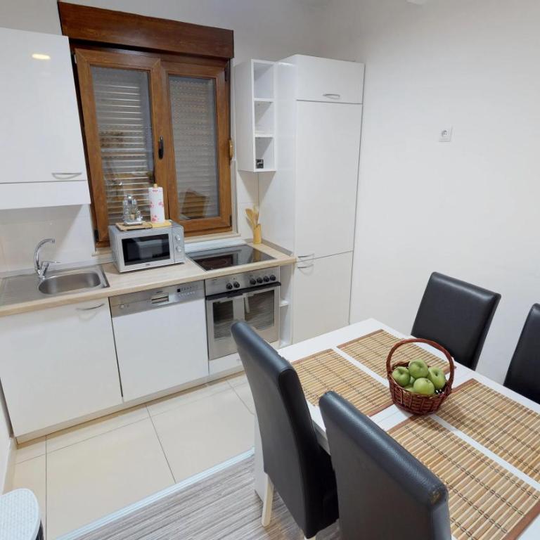 Apartments Kapetanovina - Two-Bedroom Apartment - 18