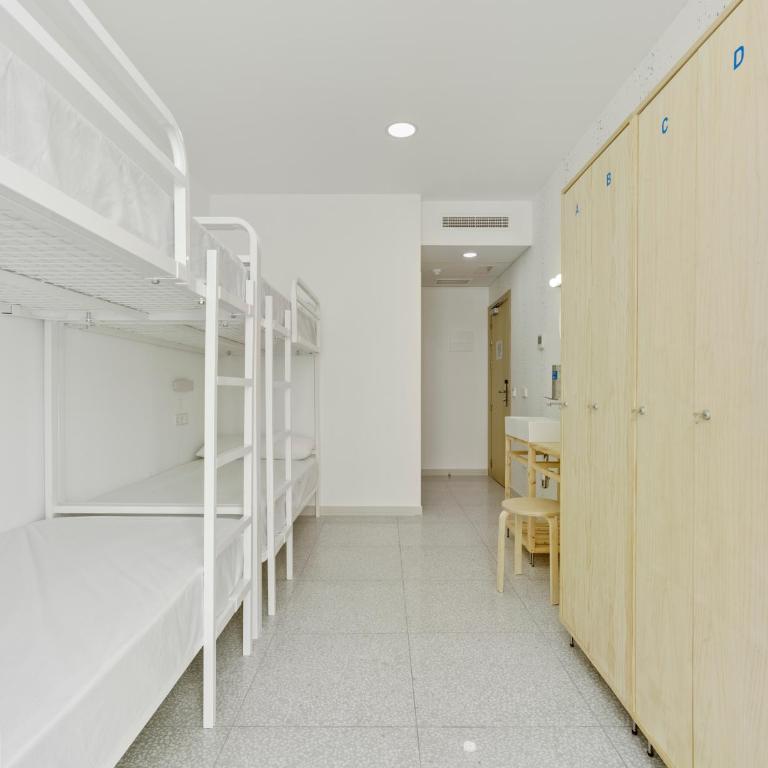 Loop INN Hostel Cartagena - Habitación Cuádruple con baño privado - 5