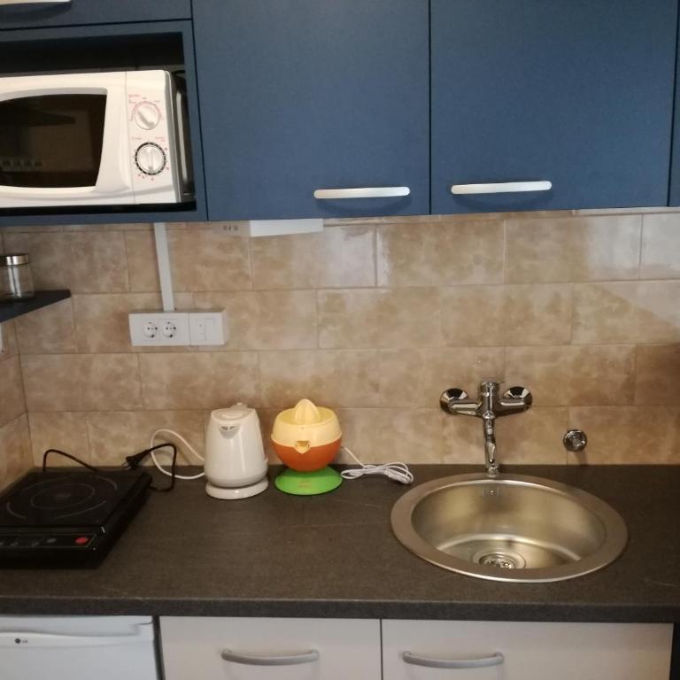 BY THE PARK free parking - Apartman - 22