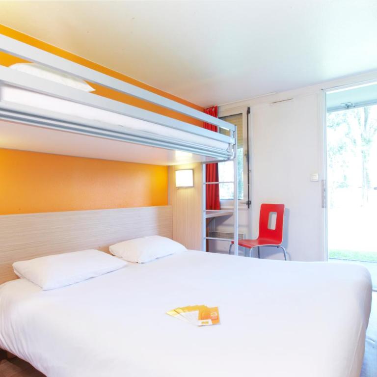 Première Classe Annemasse Ville La Grand - Chambre Triple avec 3 Lits Simples - 1