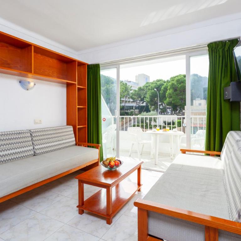 Africamar - One-Bedroom Apartment - 2
