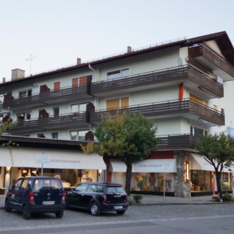 Sunny 1-room apartment near railway station - Apartamento con vistas a las montañas - 3