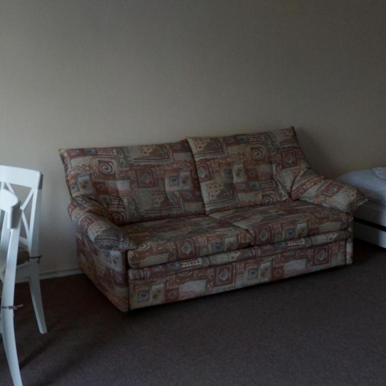 Sunny 1-room apartment near railway station - Apartamento con vistas a las montañas - 7