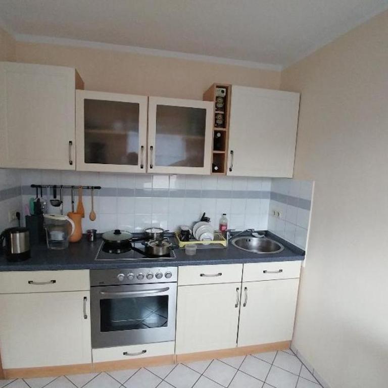 Sunny 1-room apartment near railway station - Apartamento con vistas a las montañas - 10
