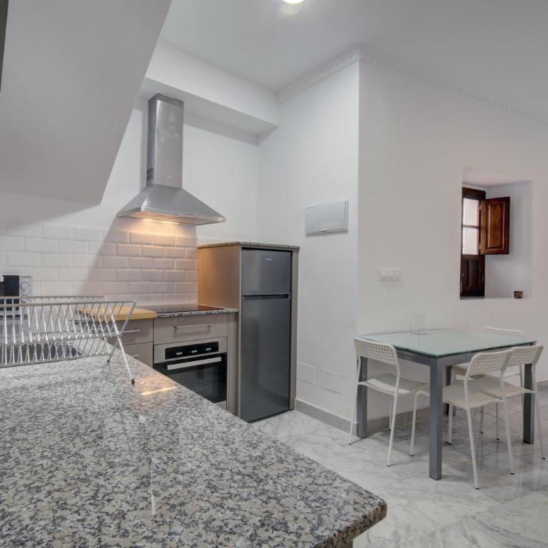 APARTAMENTO " A "MUSEO CASCO HISTORICO - Apartamento - Planta baja - 30