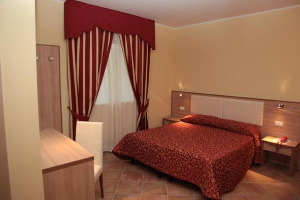 Hotel Eden Sul Lago - Camera Quadrupla con Balcone - 2