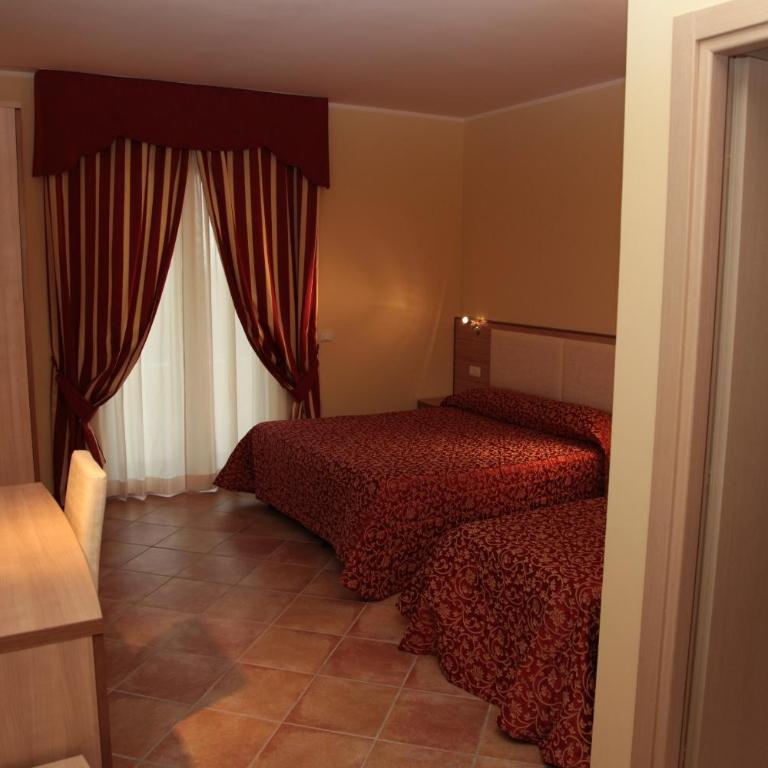 Hotel Eden Sul Lago - Camera Matrimoniale con Balcone - 2