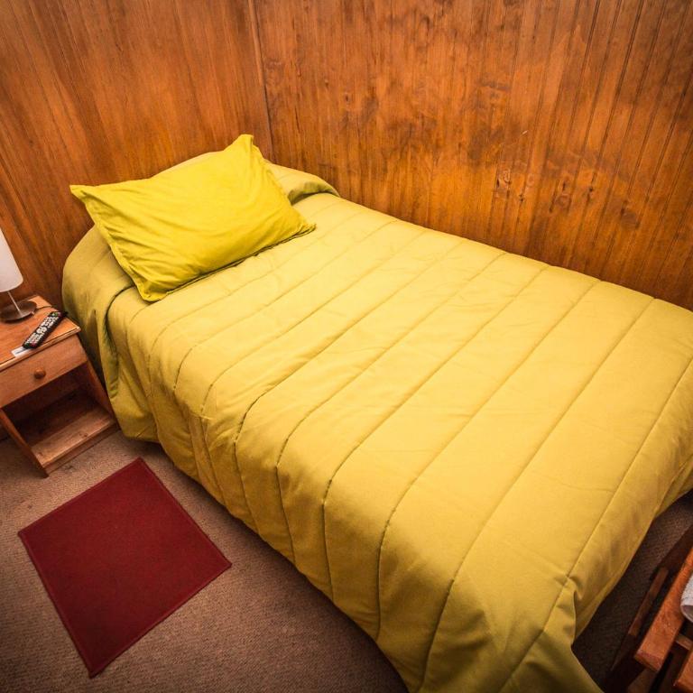 Hostal Chalet Las Violetas - Single Room with Private Bathroom - 2