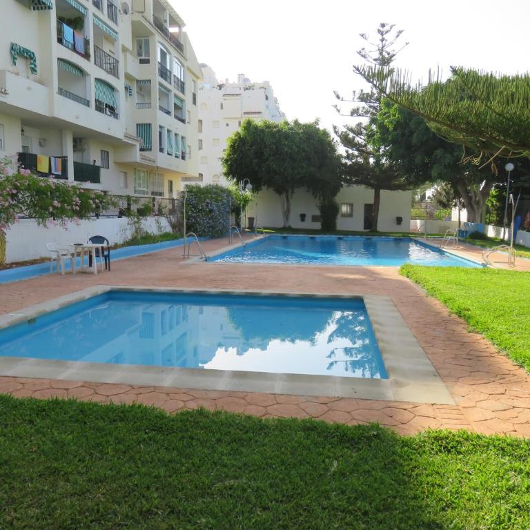 Bonito Apartamento Reformado - Apartamento - 22