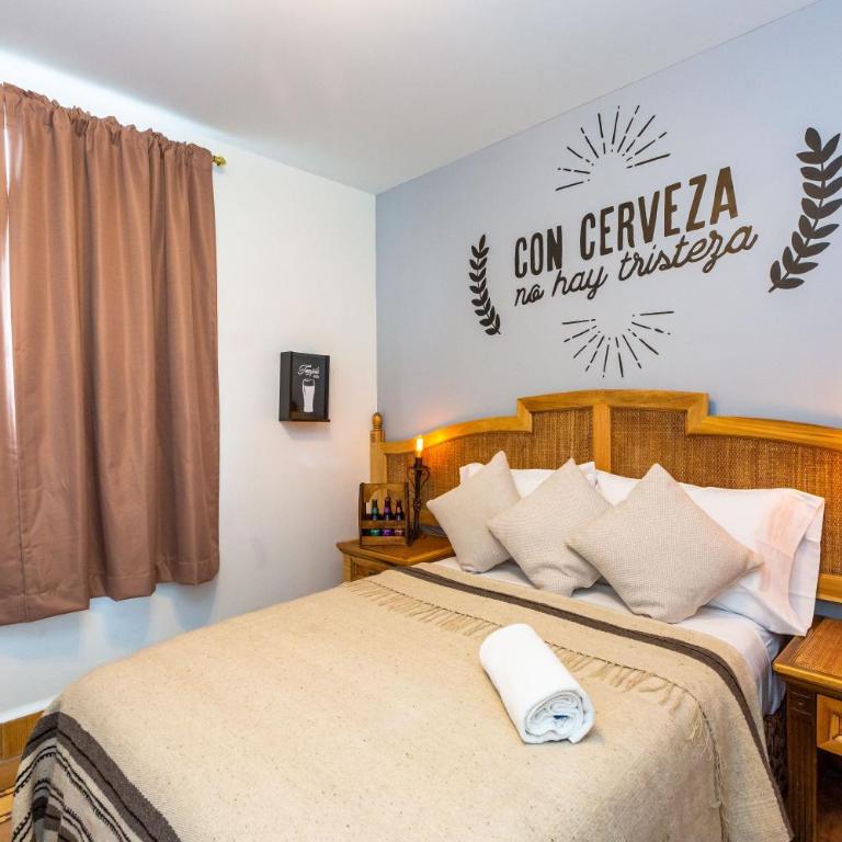 Mala Vecindad Beer Hotel - Double Room - 13