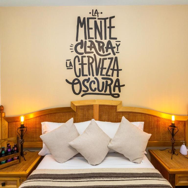 Mala Vecindad Beer Hotel - Double Room - 11
