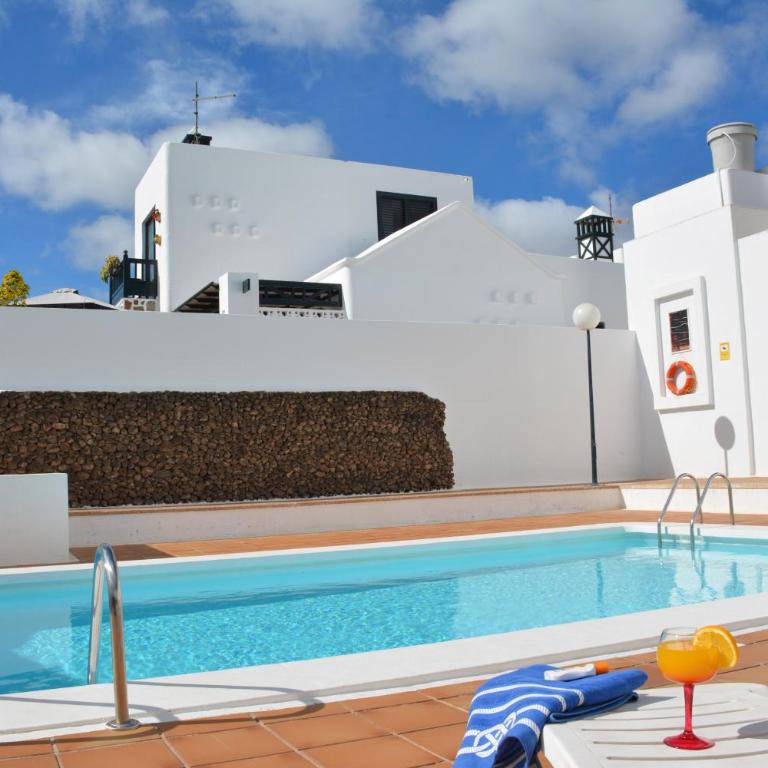 Ave Paraíso - Cozy and Sunny house - Two-Bedroom Apartment - 29
