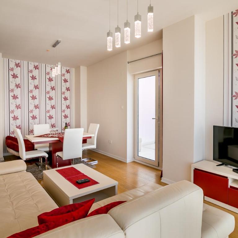 Apartments Menuet - Apartman sa Balkonom - 4